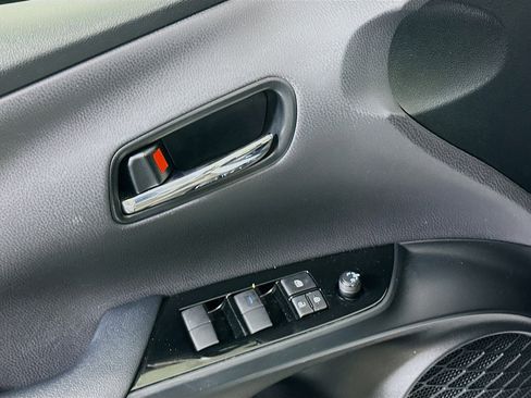 Used 2022 Toyota Prius LE image 15