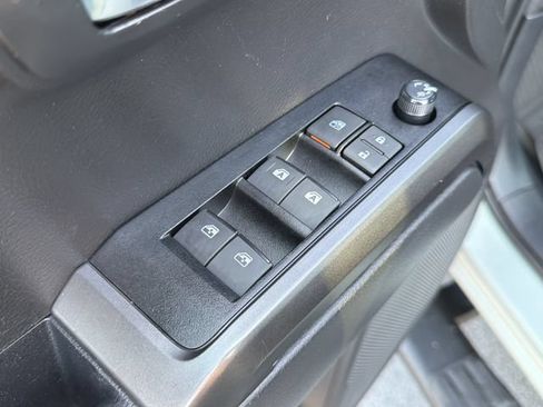Used 2023 Toyota Tacoma TRD Sport AWD/4WD image 27