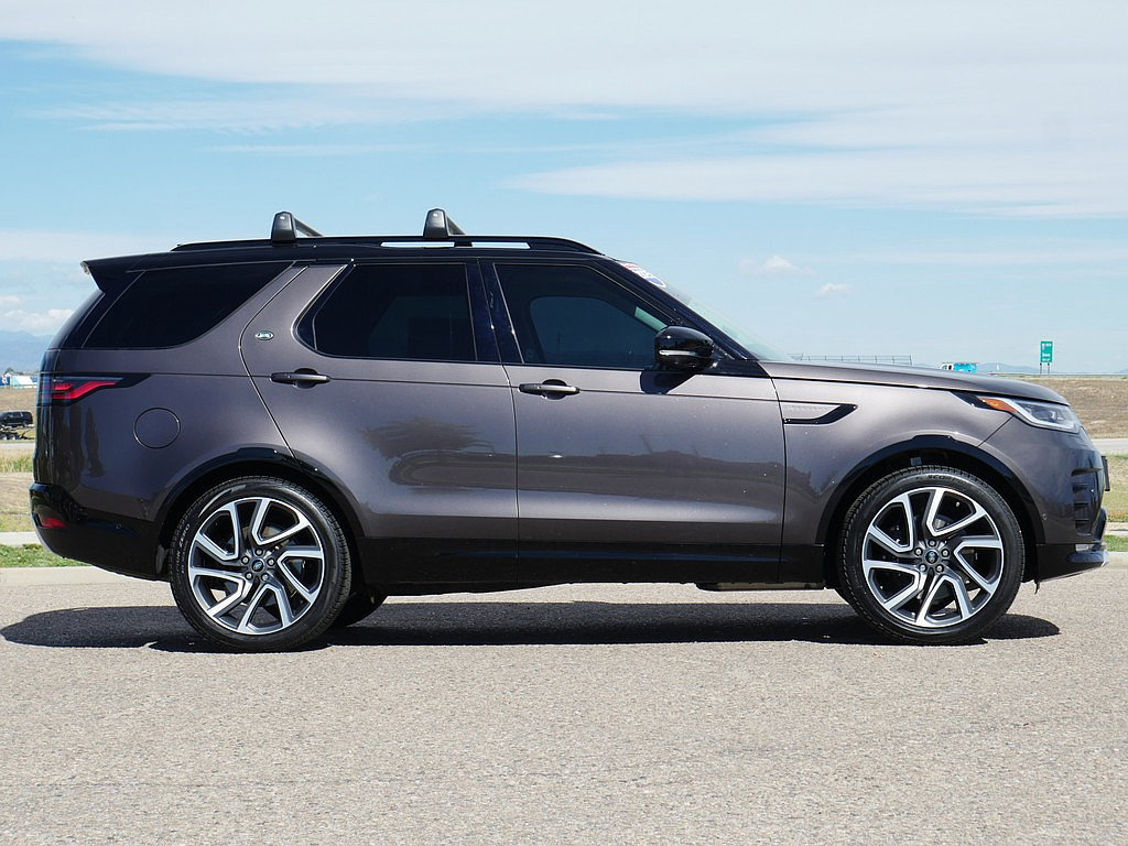 Used 2025 Land Rover Discovery Metropolitan Edition AWD/4WD image 6