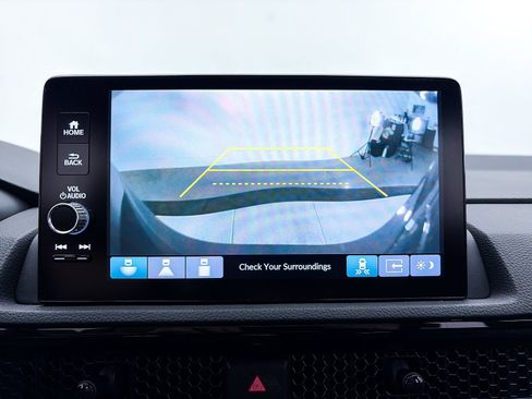 Used 2024 Honda CR-V Sport Touring image 7