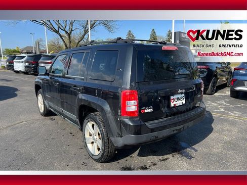 Used 2011 Jeep Patriot Latitude AWD/4WD image 9