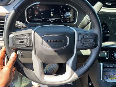 Used 2024 GMC Sierra 2500 Denali w/ Denali Reserve Package image 9