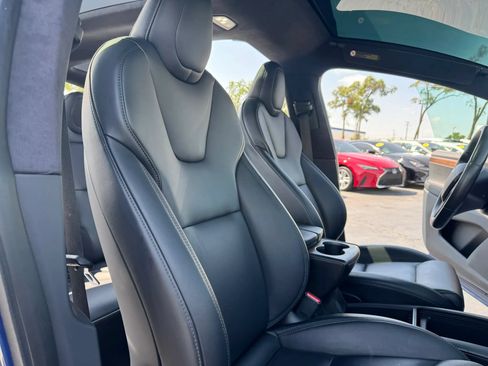 Used 2020 Tesla Model X Long Range AWD/4WD image 13