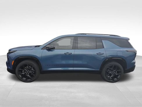 Used 2026 Chevrolet Traverse RS FWD image 11