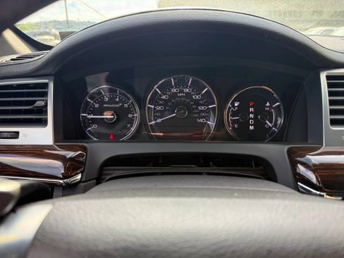 Used 2011 Lincoln MKS AWD w/ 102A Rapid Spec Order Code image 9