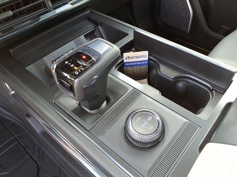 New 2026 GMC Hummer EV 4x4 Crew Cab image 16