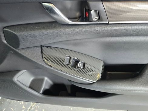 Used 2021 Honda Accord Sport image 12