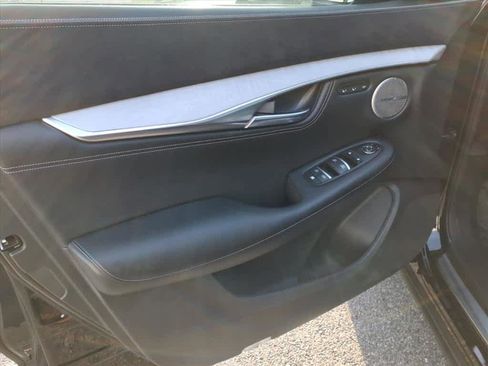 Certified 2019 INFINITI QX50 Essential w/ Sensory Package image 9