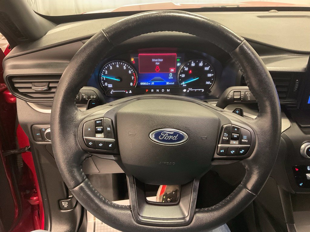 Used 2020 Ford Explorer XLT w/ Comfort Package AWD/4WD image 13