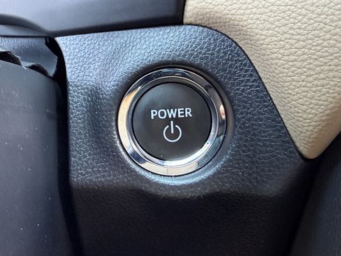 Certified 2025 Toyota RAV4 XLE Premium AWD/4WD image 30