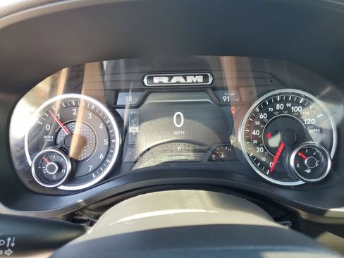 Used 2025 RAM 1500 4x4 Crew Cab image 23