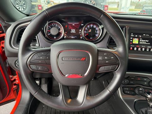 Used 2020 Dodge Challenger SXT image 36