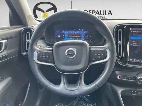 Used 2024 Volvo XC40 B5 Plus w/ Protection Package Premier AWD/4WD image 11