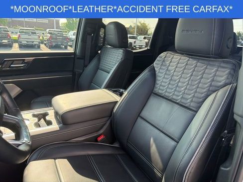 Used 2025 GMC Sierra EV Denali AWD/4WD image 18