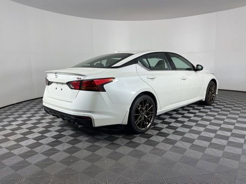 New 2025 Nissan Altima 2.5 SR image 10