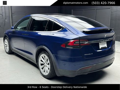 Used 2017 Tesla Model X 90D image 5