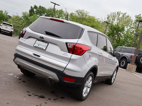 Used 2019 Ford Escape SE FWD image 7