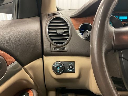 Used 2012 Buick Enclave Leather AWD/4WD image 12
