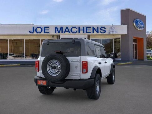 New 2025 Ford Bronco 4-Door image 9