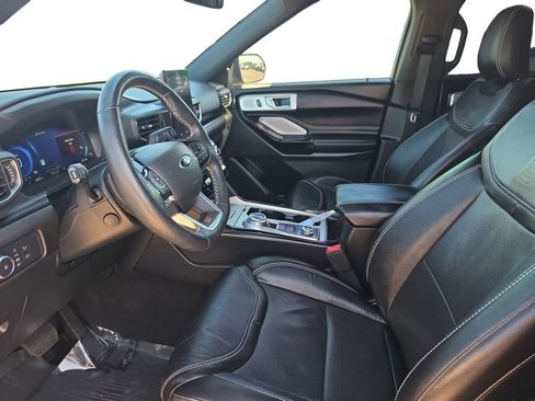 Used 2022 Ford Explorer ST w/ Equipment Group 401A AWD/4WD image 9