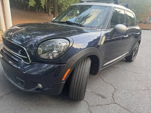 Used 2016 MINI Cooper Countryman S w/ Navigation Package FWD image 3