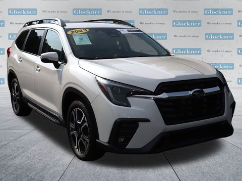 Used 2023 Subaru Ascent Limited image 3