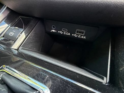 Used 2025 Subaru Outback Premium w/ Popular Package #1A AWD/4WD image 25