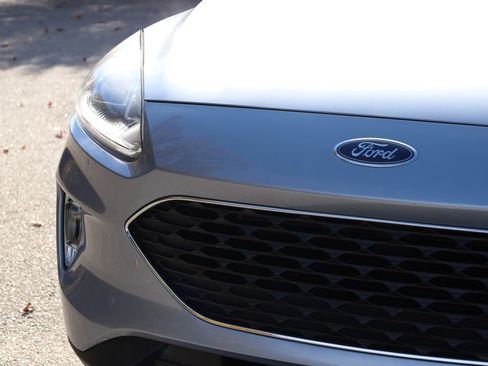 Used 2022 Ford Escape SEL w/ Technology Package image 13