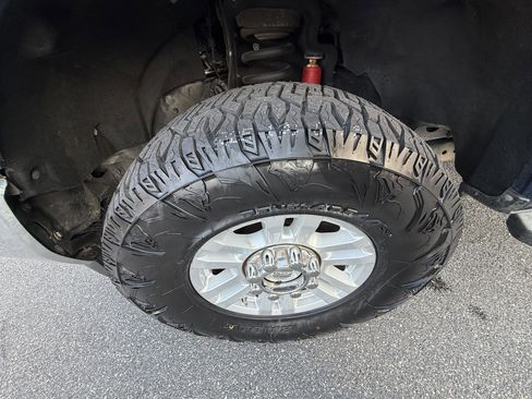 Used 2017 Ford F250 XLT w/ XLT Value Package image 32