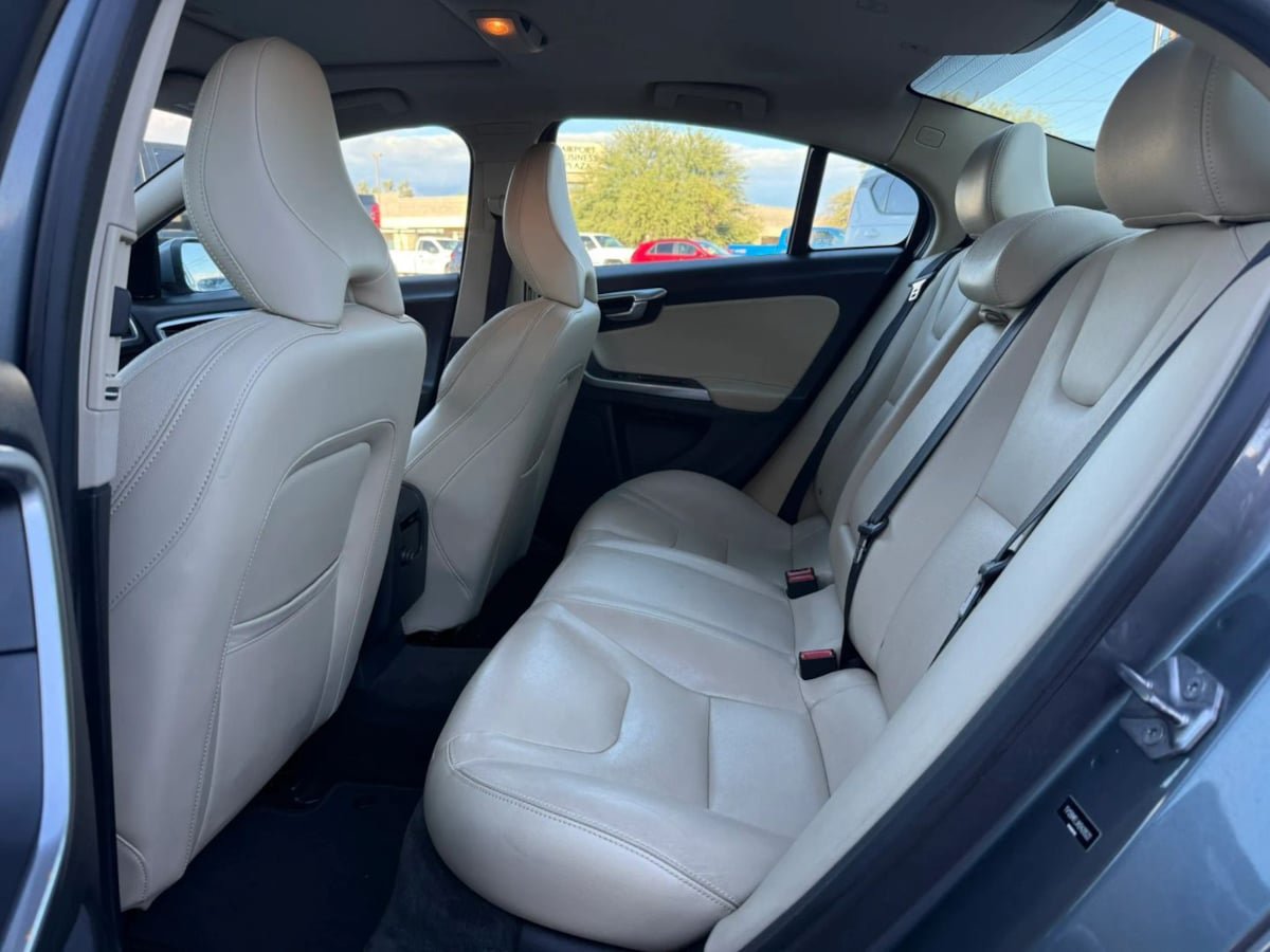 Used 2017 Volvo S60 T5 Dynamic FWD image 41
