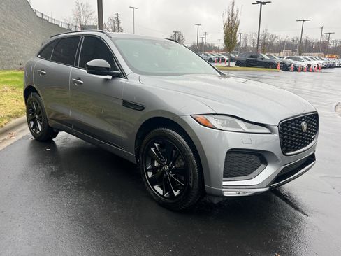 Certified 2025 Jaguar F-PACE R-Dynamic S image 9