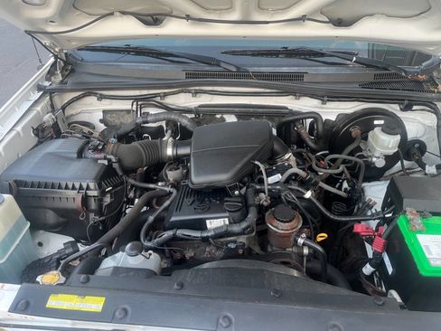 Used 2011 Toyota Tacoma 4x4 Access Cab w/ SR5 Pkg #2 image 19