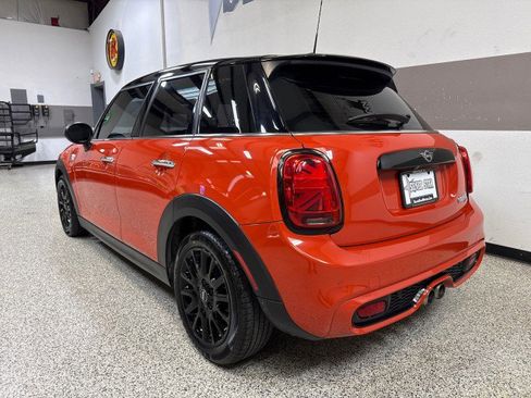 Used 2019 MINI Cooper S w/ Premium Package image 7