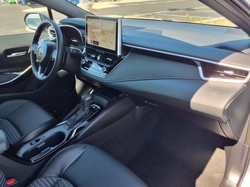 Used 2025 Toyota Corolla XSE image 17