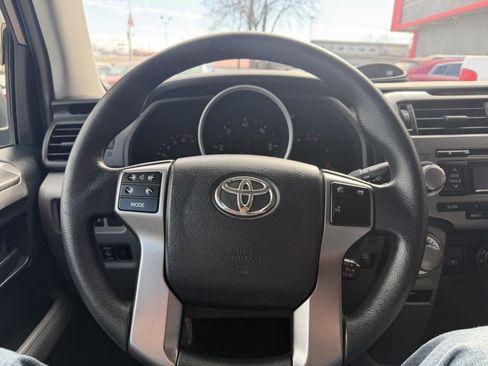 Used 2010 Toyota 4Runner Limited image 15
