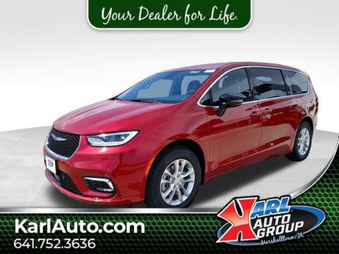 New 2026 Chrysler Pacifica Select AWD/4WD image 1