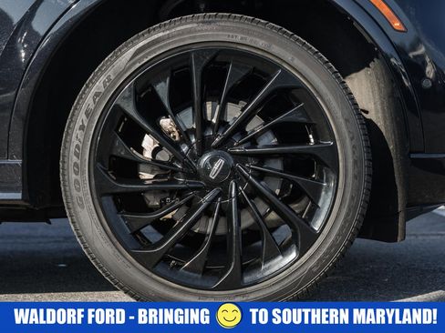 Used 2022 Lincoln Aviator Reserve w/ Equipment Group 201A image 18