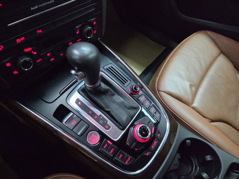 Used 2012 Audi Q5 2.0T Premium Plus w/ Premium Plus Pkg image 21