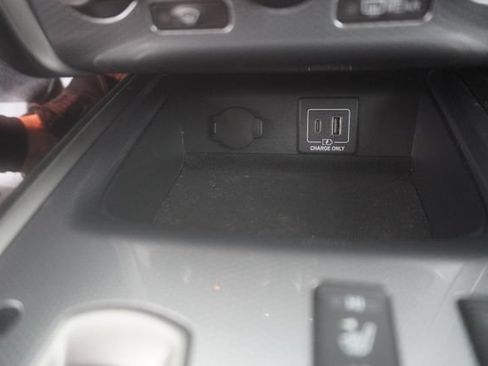 Used 2019 Nissan Pathfinder FWD image 27