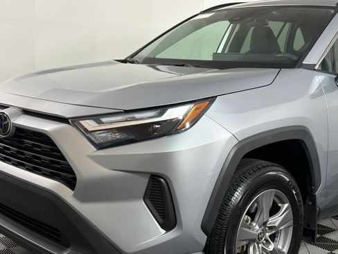 Used 2025 Toyota RAV4 XLE w/ Convenience Package FWD image 20