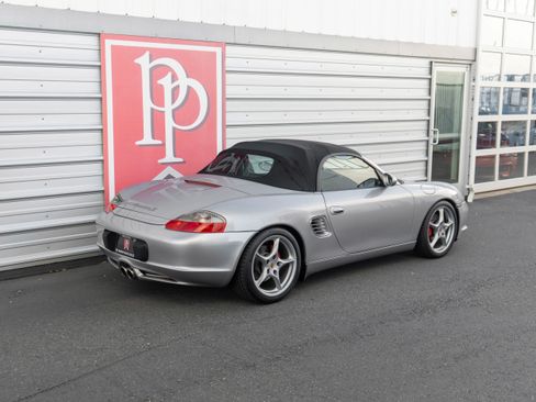 Used 2003 Porsche Boxster S image 39