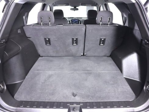 Used 2019 Chevrolet Equinox LT AWD/4WD image 34