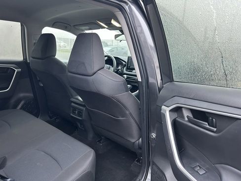 Certified 2022 Toyota RAV4 LE image 13