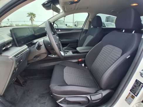 Used 2025 Kia K5 LXS FWD image 14
