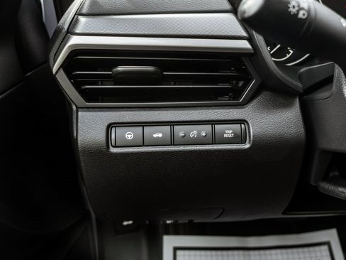 Used 2024 Nissan Altima 2.5 SR image 16