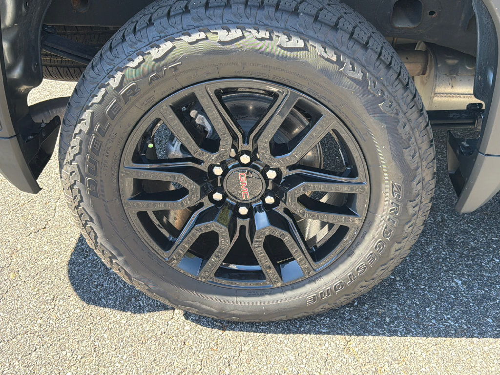 Used 2024 GMC Sierra 1500 Elevation AWD/4WD image 17