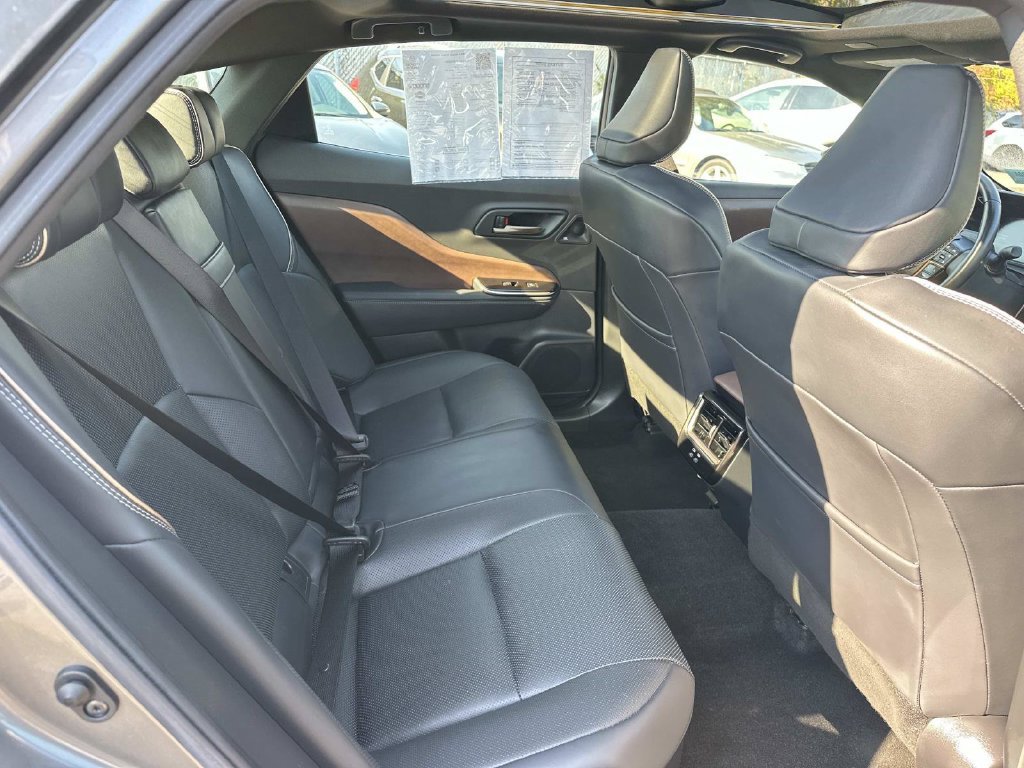 Used 2024 Toyota Crown AWD/4WD image 29