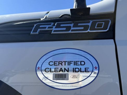 Used 2016 Ford F550 4x4 Crew Cab Super Duty w/ Power Equipment Group image 39