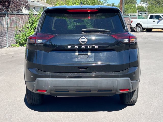 Used 2024 Nissan Rogue S FWD image 4