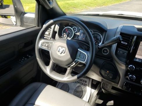 Used 2026 RAM 2500 Tradesman w/ Chrome Appearance Group AWD/4WD image 17